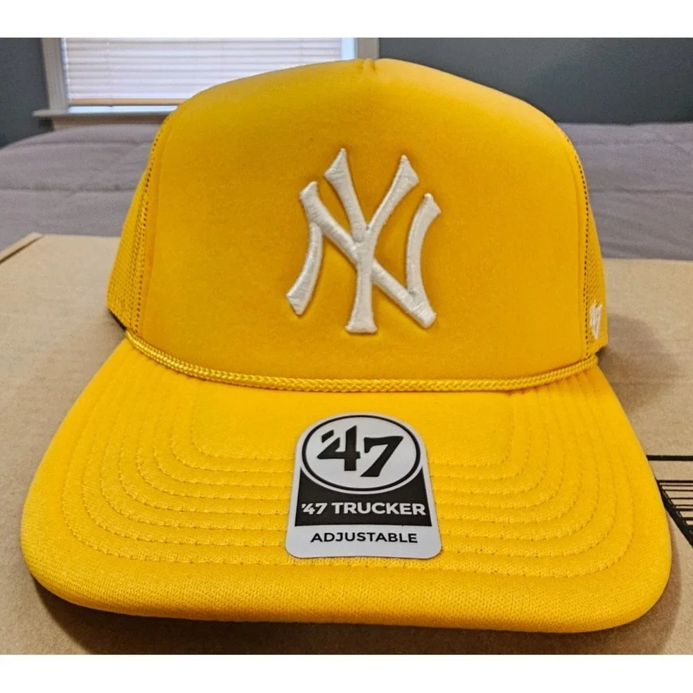 47® New York Yankees Foam Rope Trucker Hat Snapback Cap in Gold